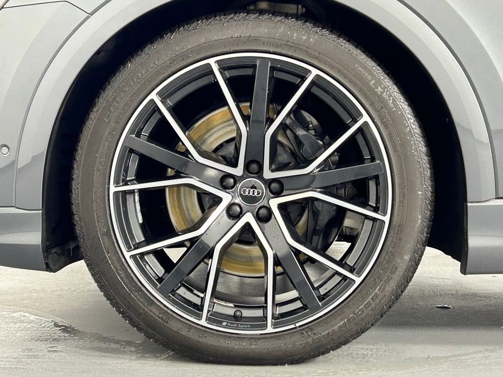Used 2020 Audi SQ8 Prestige w/ Prestige Package image 40