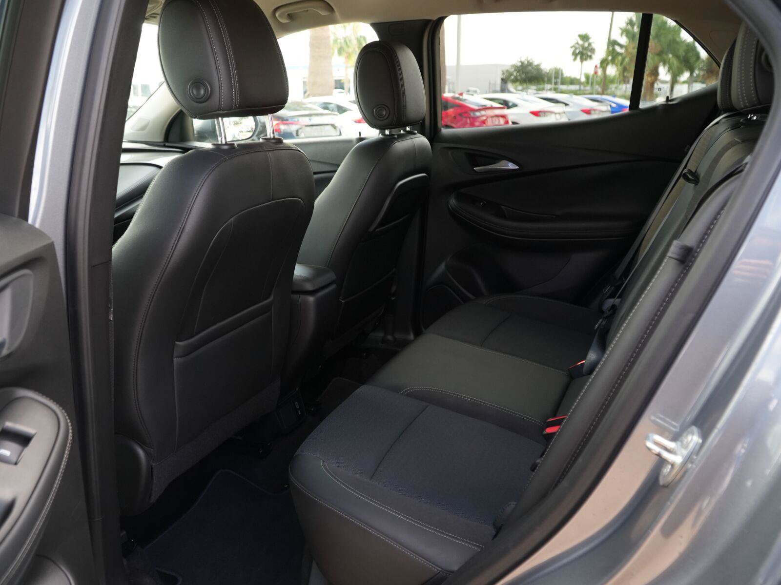 Used 2021 Buick Encore GX Select FWD image 18