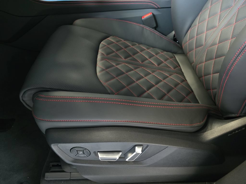 New 2026 Audi SQ8 Prestige AWD/4WD image 28