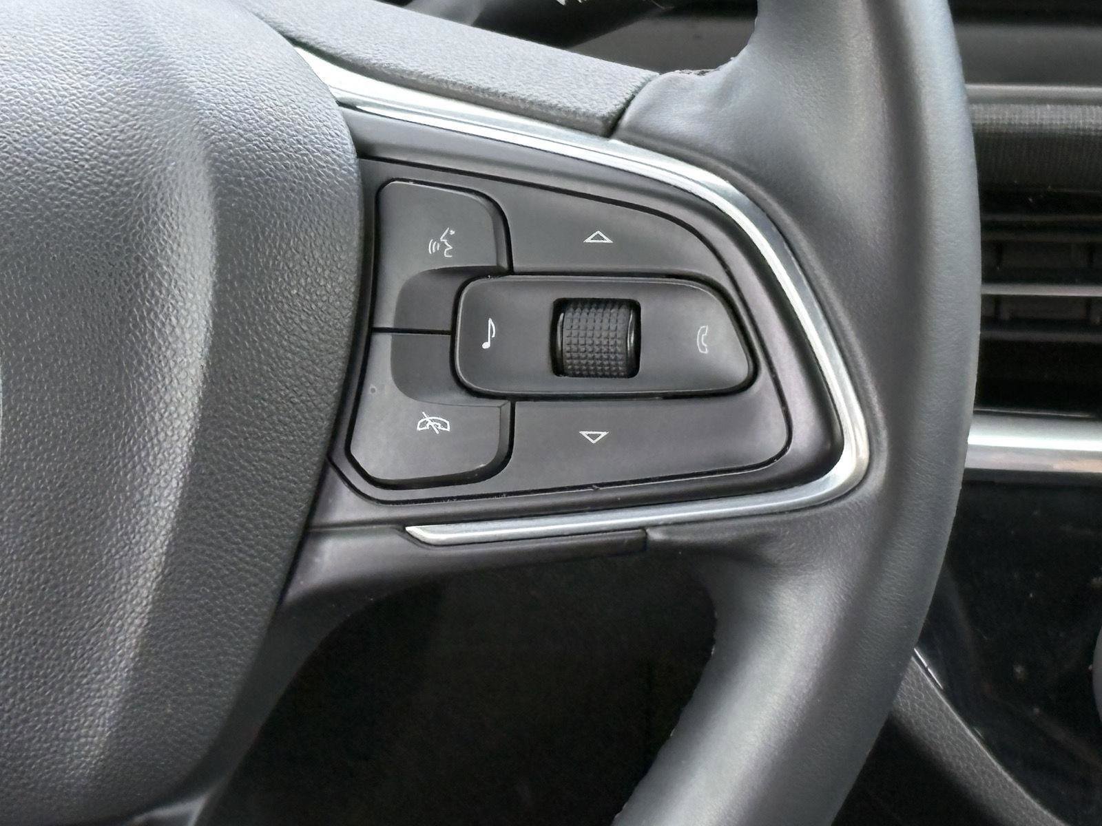 Used 2024 Buick Envista Sport Touring w/ Convenience I Package image 12