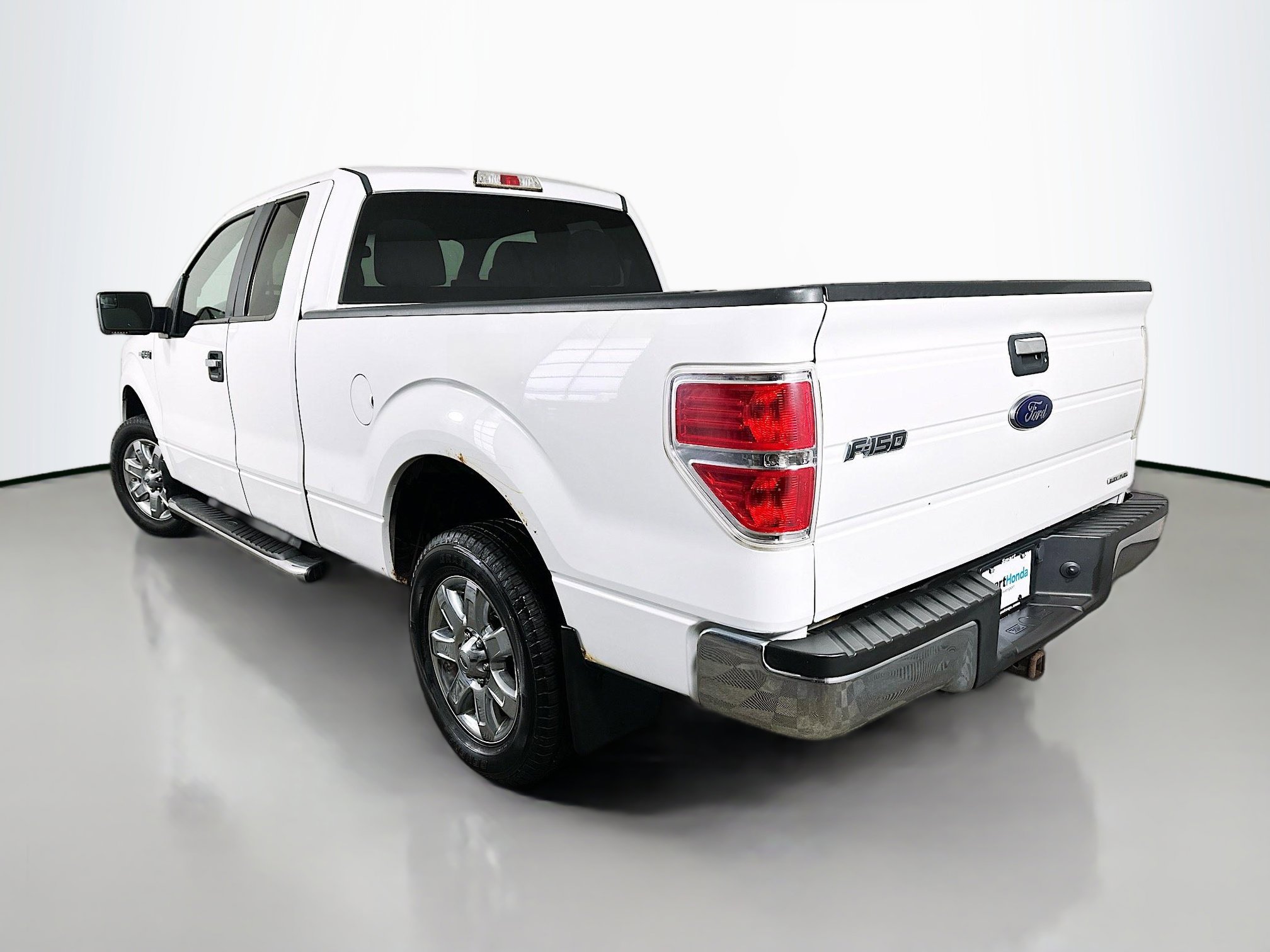 Used 2014 Ford F150 XLT w/ XLT Chrome Package RWD image 5
