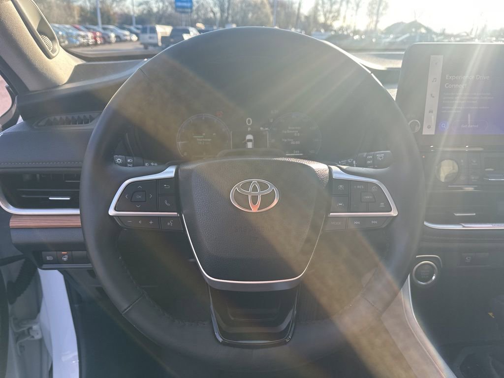 Used 2024 Toyota Grand Highlander Platinum image 15