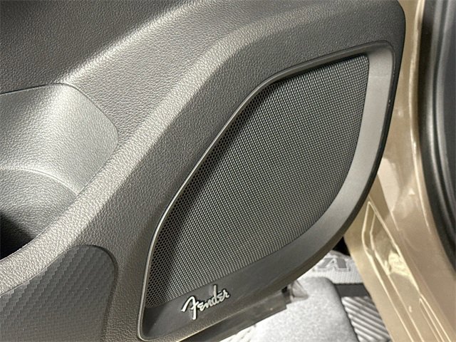 Used 2024 Nissan Titan PRO-4X w/ Pro-4x Convenience Package image 21