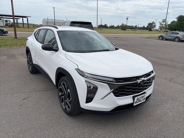 New 2026 Chevrolet Trax RS w/ Sunroof Package FWD image 8
