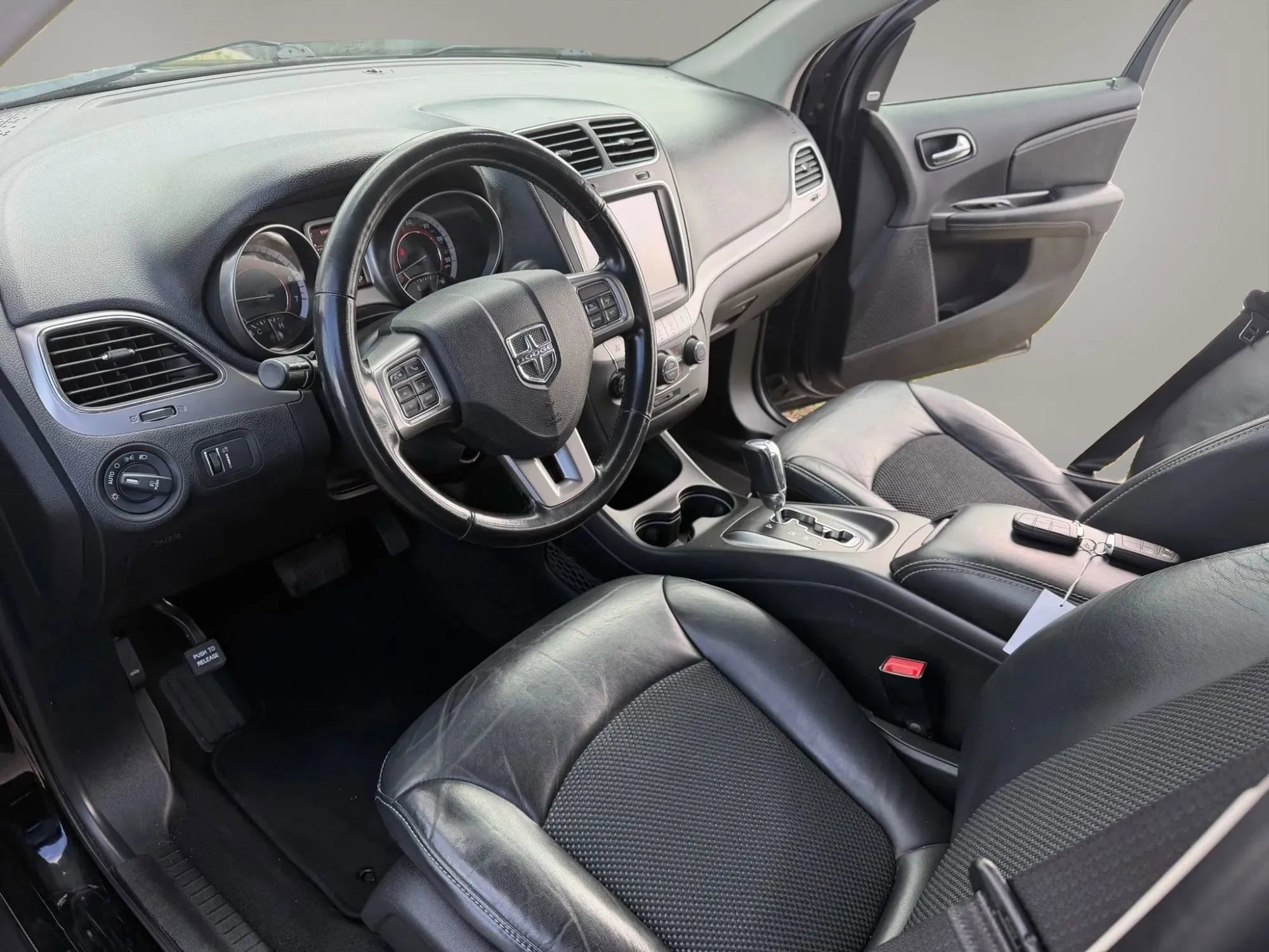 Used 2020 Dodge Journey Crossroad w/ Popular Equipment Group image 12