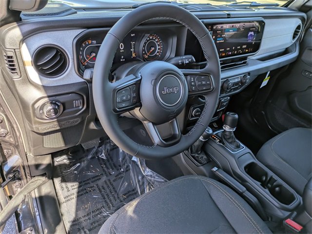 New 2025 Jeep Gladiator Sport image 10