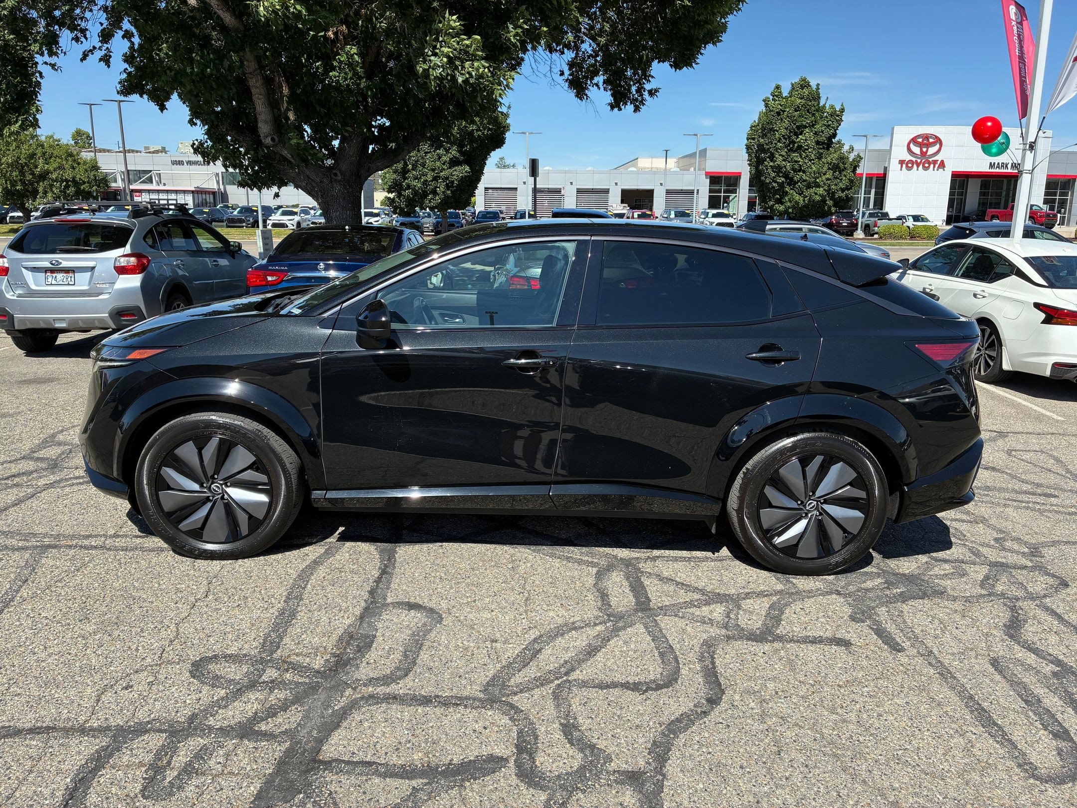 Used 2025 Nissan Ariya AWD image 9