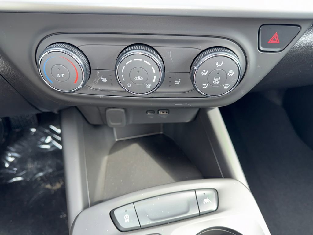 New 2026 Chevrolet Trax LS w/ LS Convenience Package FWD image 19