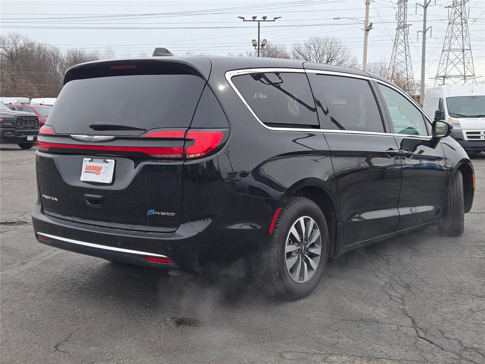 Certified 2024 Chrysler Pacifica Select image 13