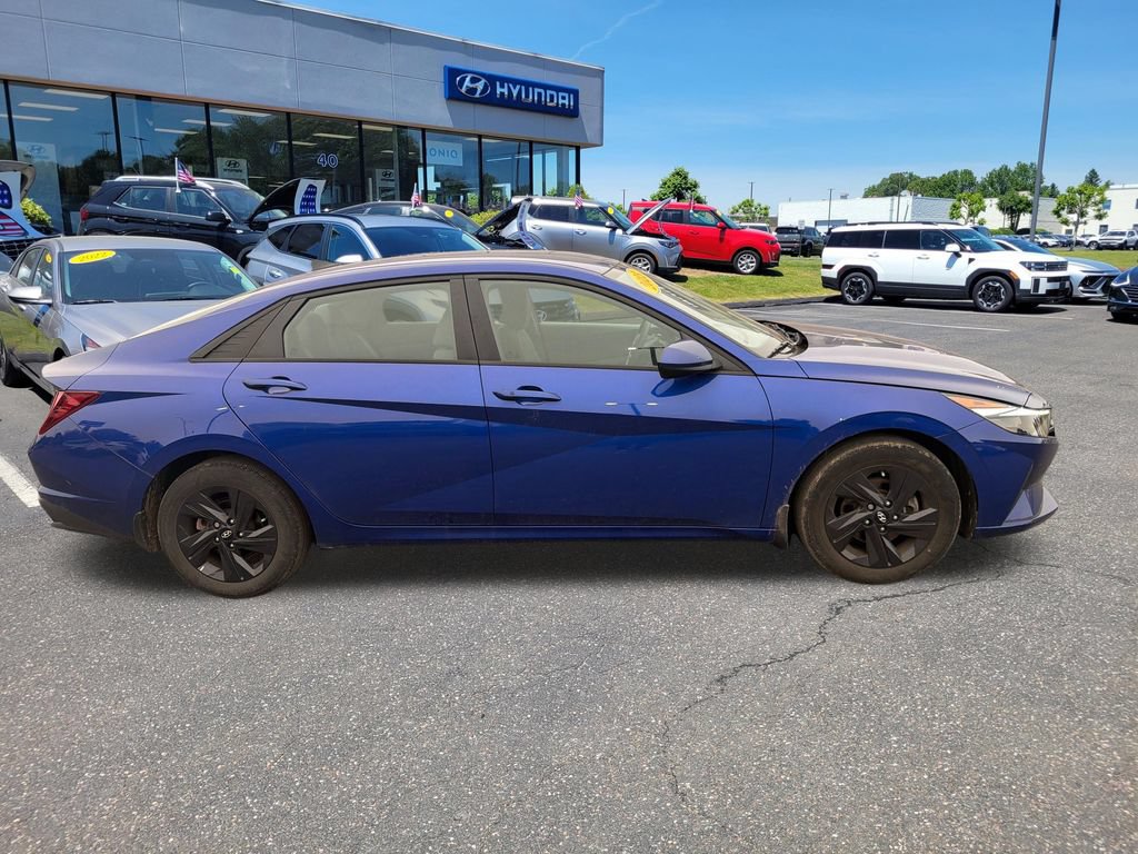 Certified 2023 Hyundai Elantra SEL FWD image 2