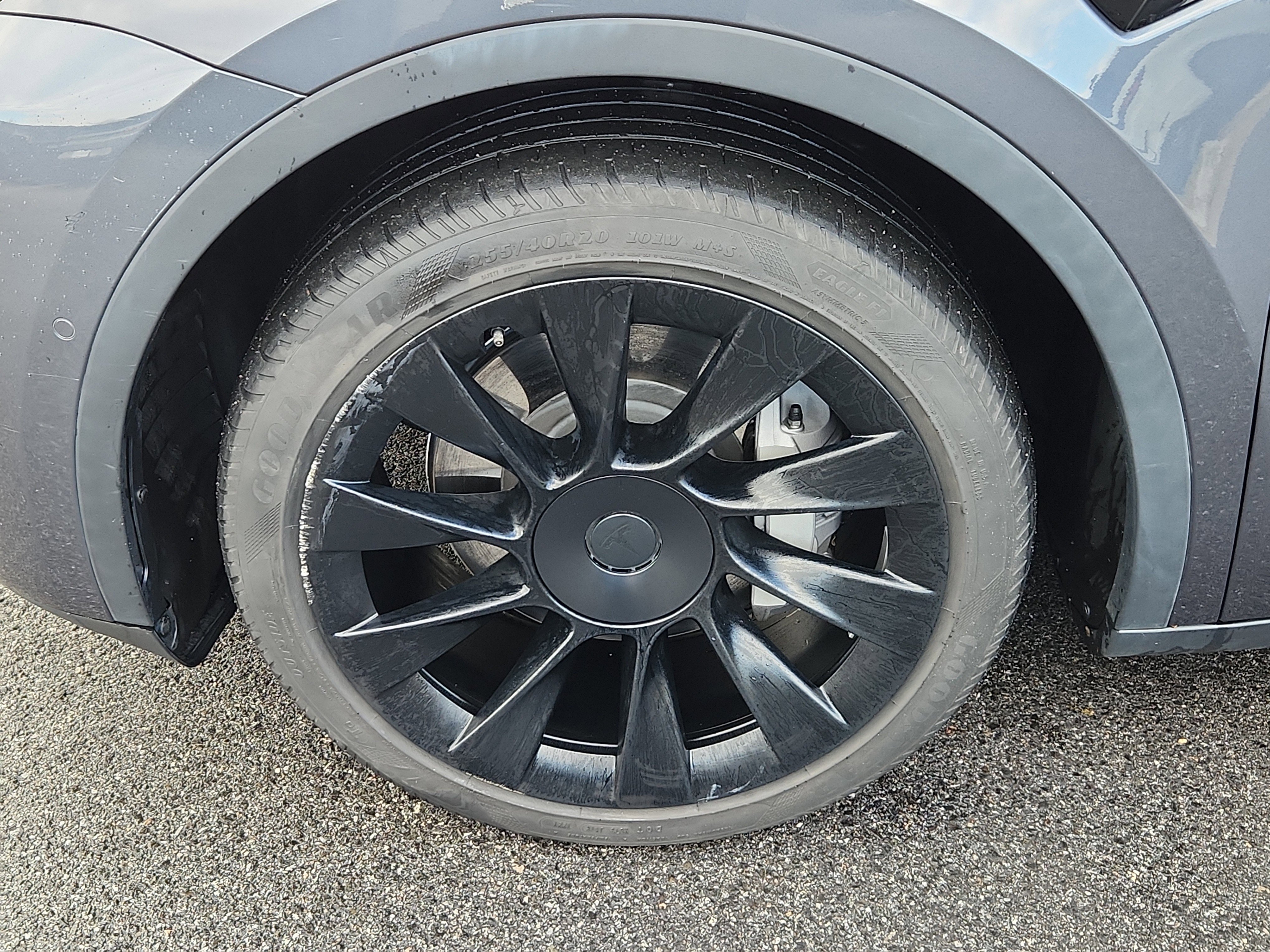 Used 2021 Tesla Model Y Long Range image 9