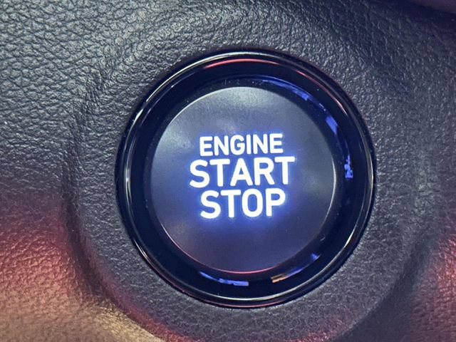 Used 2025 Hyundai Venue SEL FWD image 34