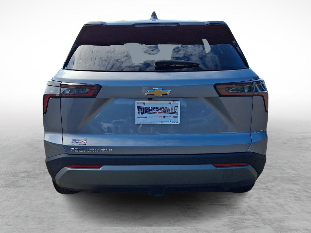 Used 2026 Chevrolet Equinox LT AWD/4WD image 4