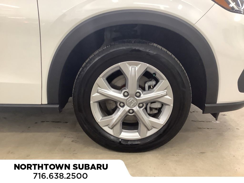 Used 2023 Honda HR-V LX image 11