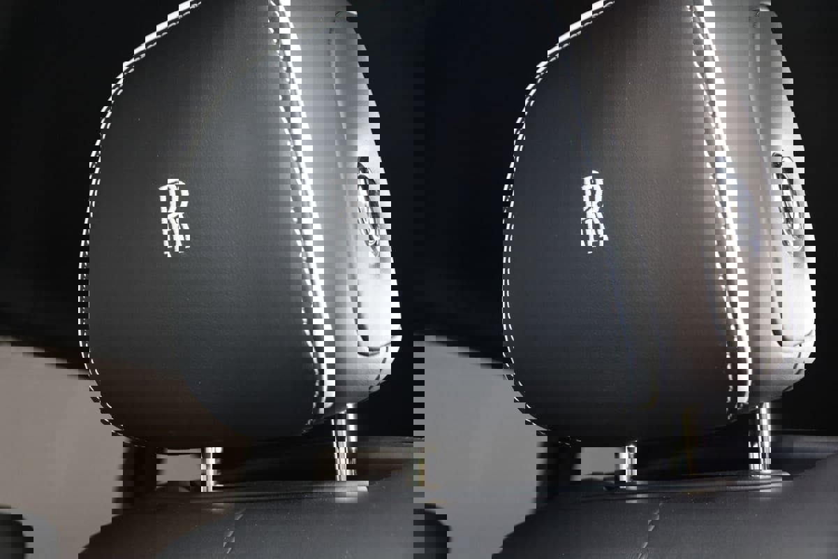 Used 2024 Rolls-Royce Cullinan Black Badge image 47