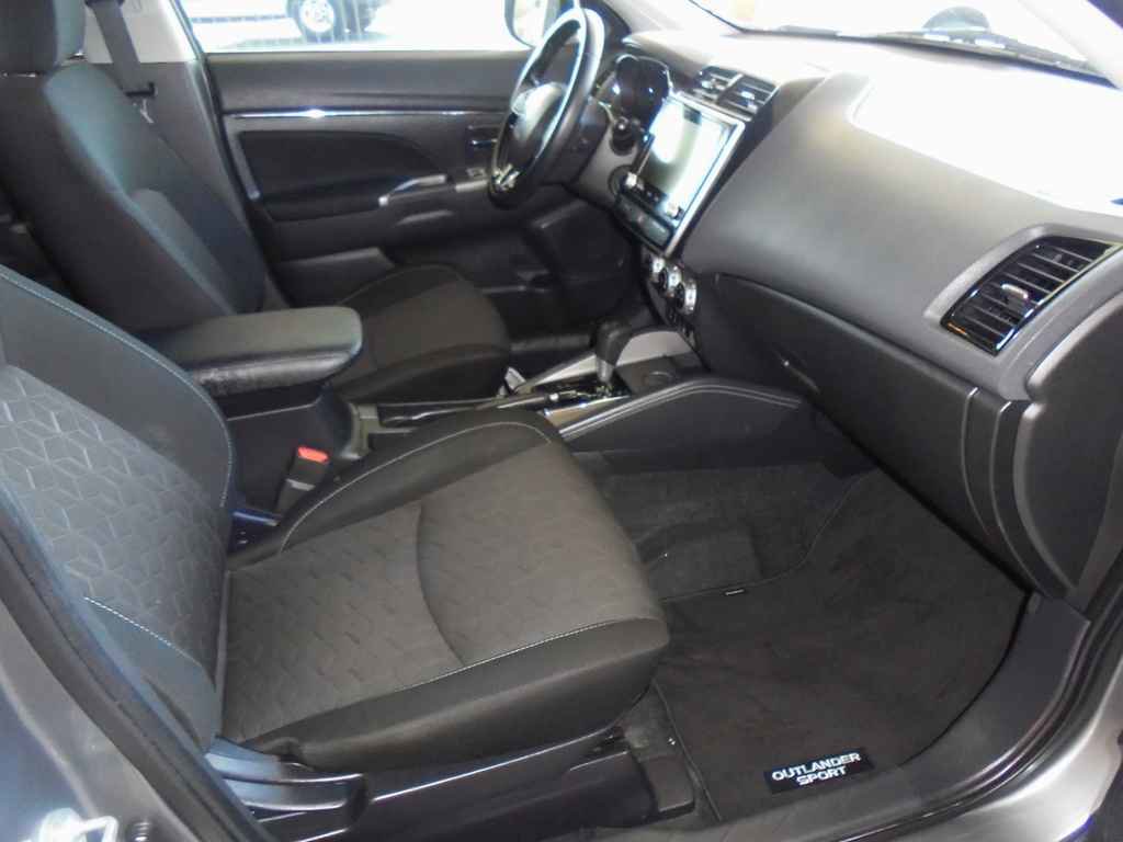 Used 2021 Mitsubishi Outlander Sport SE image 8