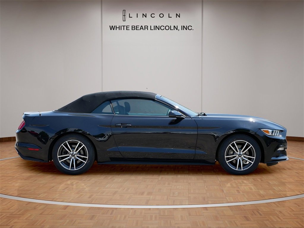 Used 2016 Ford Mustang Premium image 4