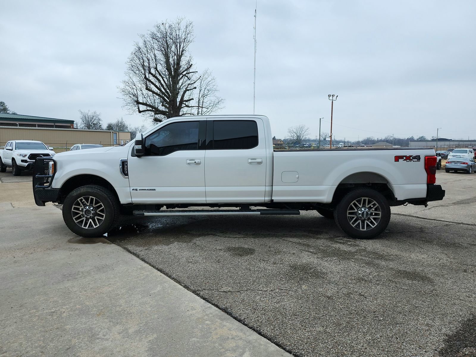 Used 2018 Ford F350 Lariat w/ Lariat Ultimate Package image 4