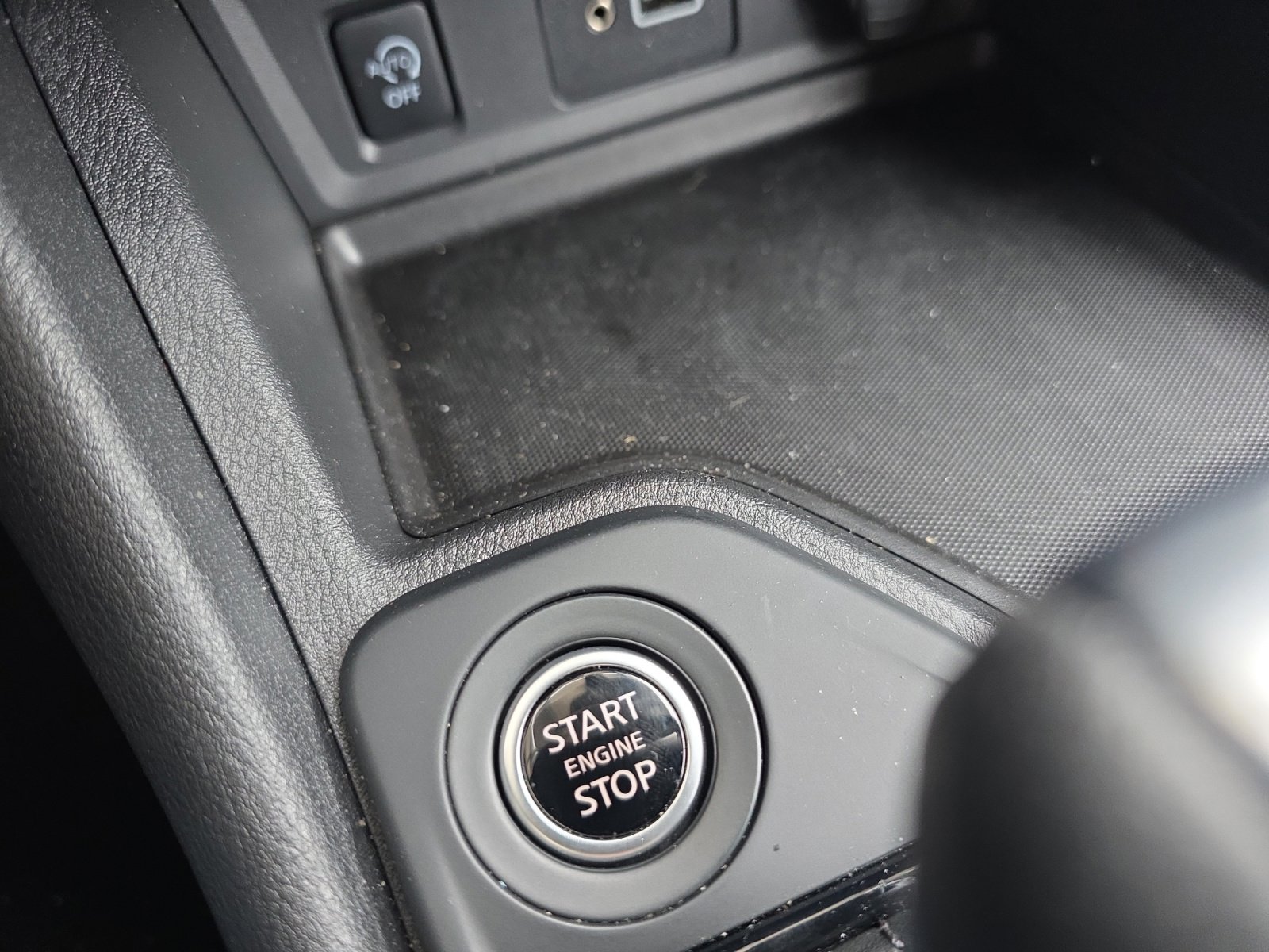 Used 2025 Nissan Sentra S FWD image 17