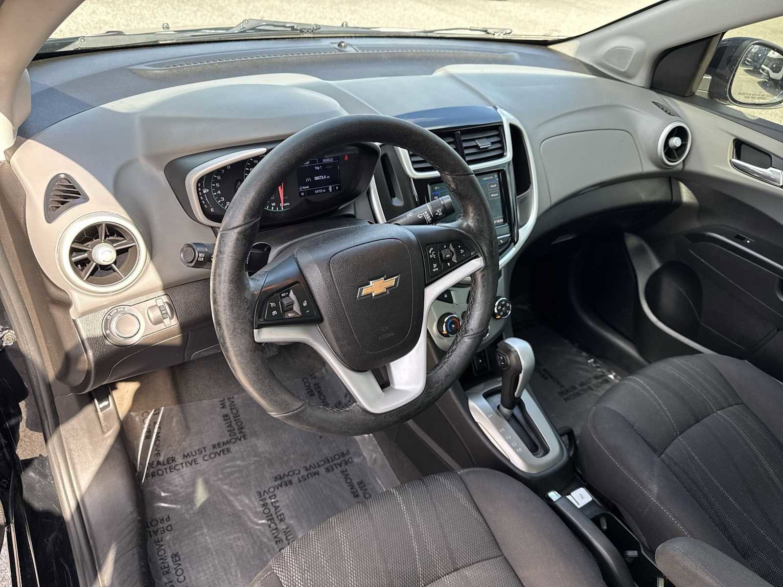 Used 2020 Chevrolet Sonic LT w/ Convenience Package FWD image 2