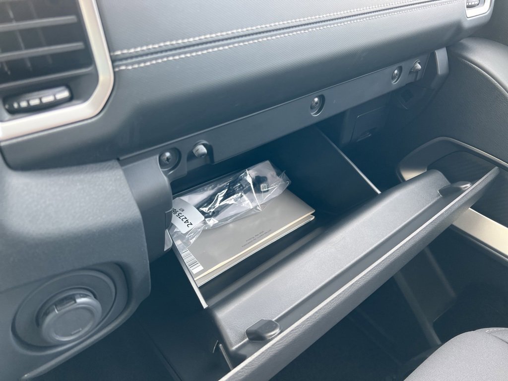 Used 2024 Nissan Frontier SV w/ Technology Package image 27