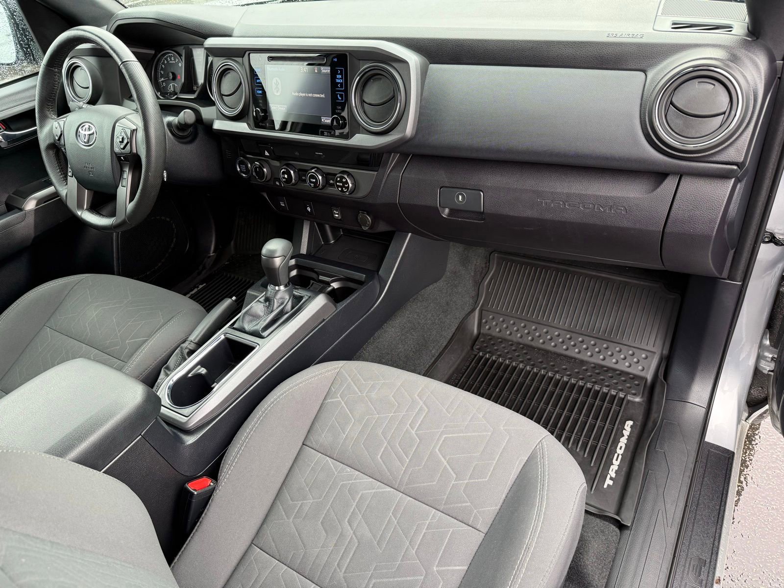 Used 2018 Toyota Tacoma TRD Off-Road image 17