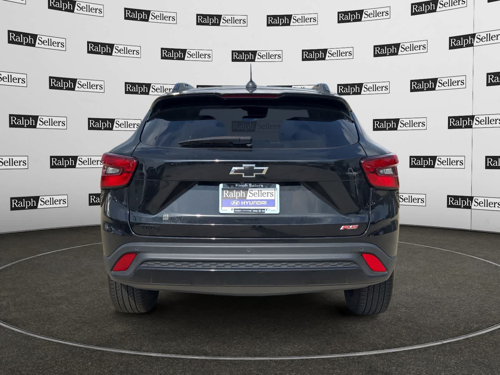 Used 2024 Chevrolet Trax RS w/ Driver Confidence Package FWD image 5
