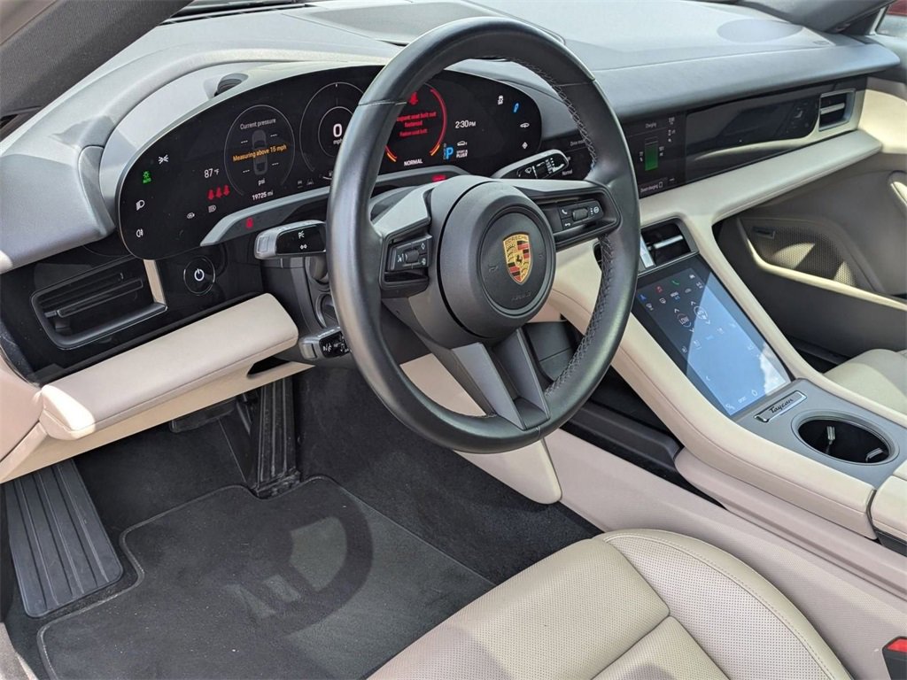 Used 2021 Porsche Taycan 4S image 4