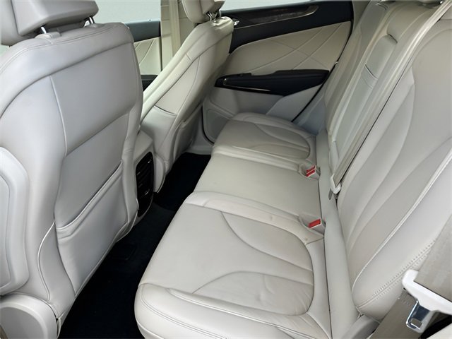 Used 2018 Lincoln MKC Reserve image 18