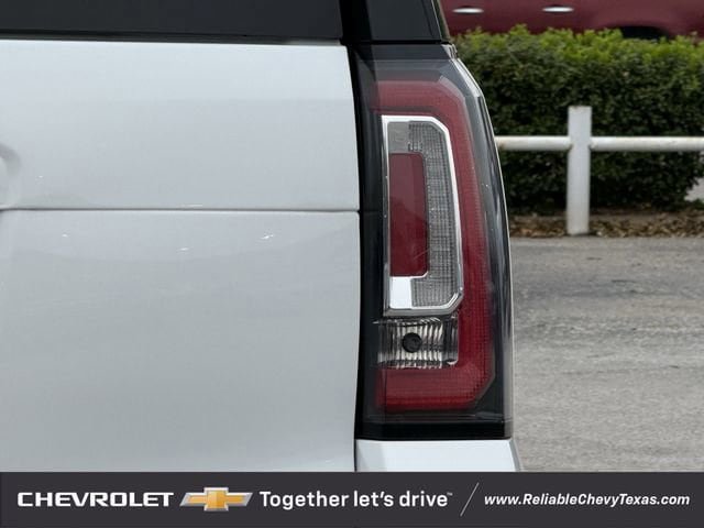 Used 2018 GMC Yukon SLE w/ Convenience Package image 8