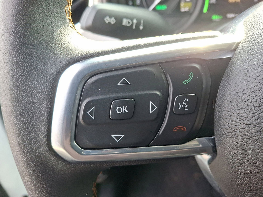 Used 2024 Jeep Wrangler Unlimited Sahara w/ Dual Top Group image 17