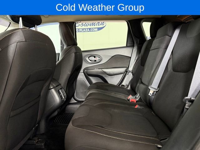 Used 2015 Jeep Cherokee Latitude w/ Cold Weather Group image 12