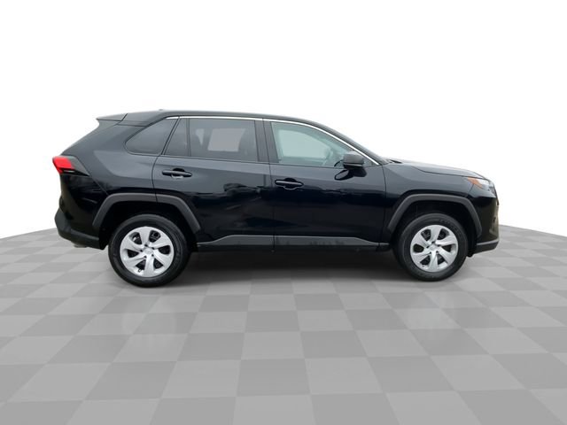 Used 2024 Toyota RAV4 LE image 3