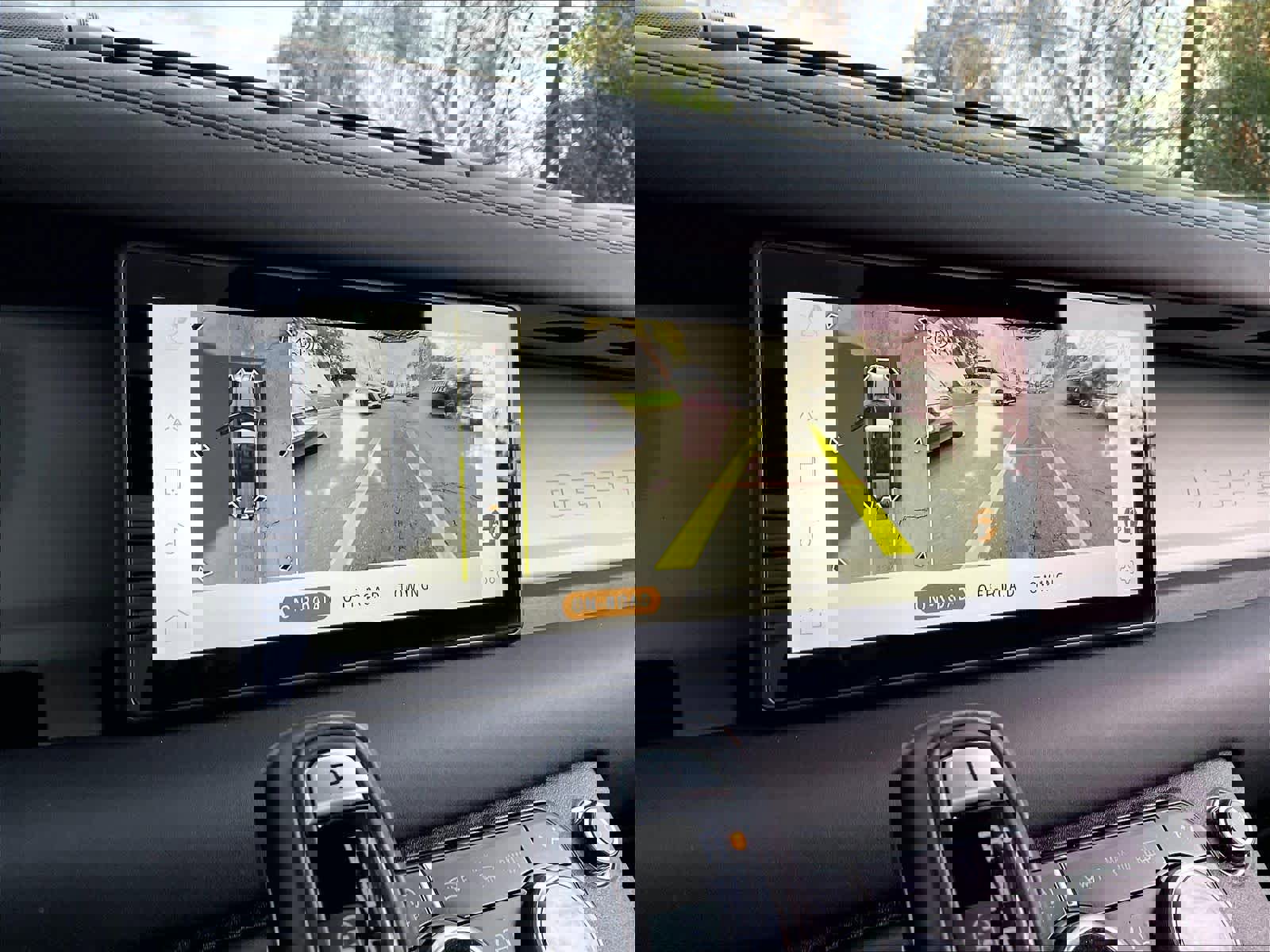 Used 2024 Land Rover Defender 110 S image 22