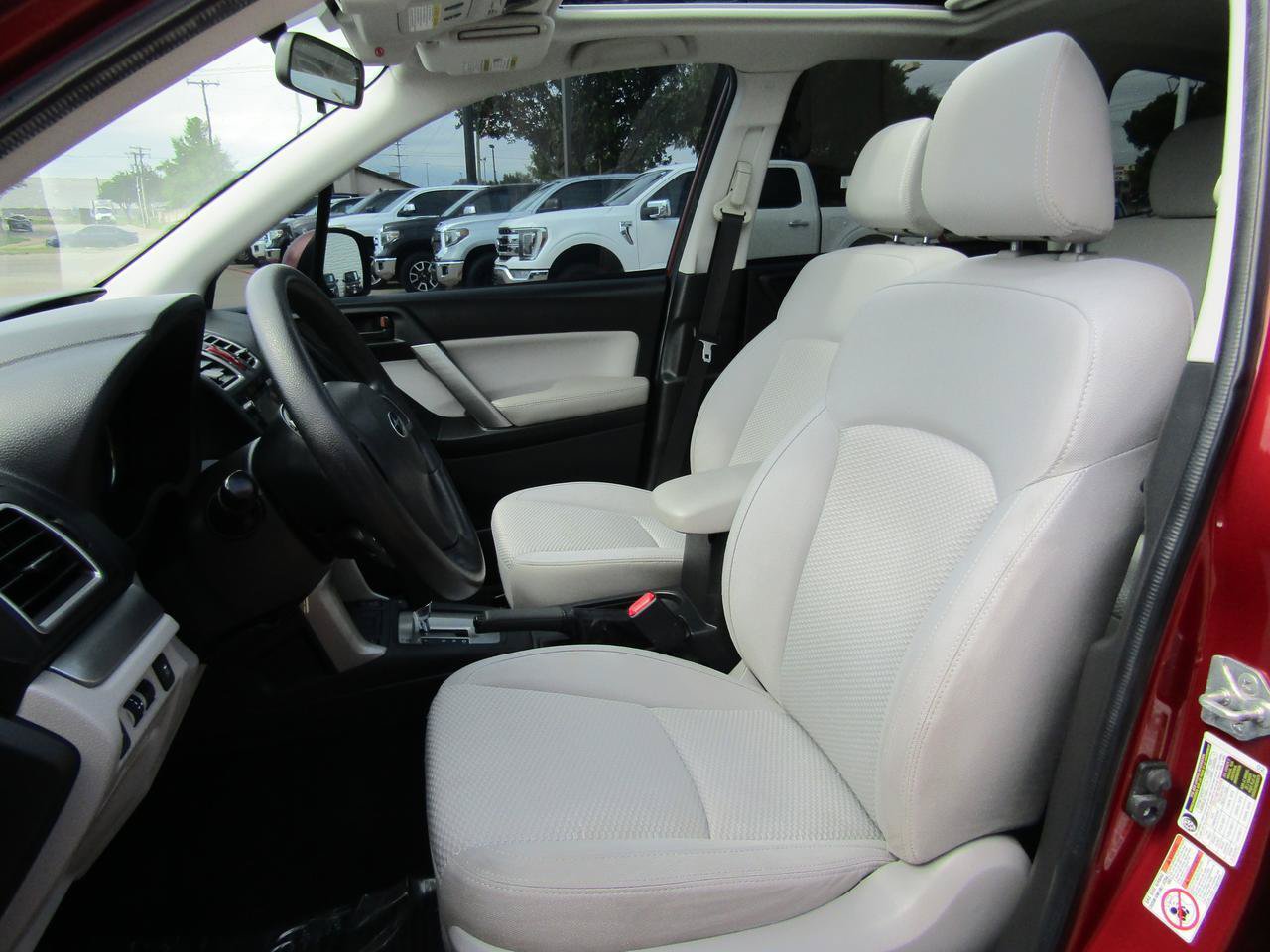 Used 2016 Subaru Forester 2.5i Premium AWD/4WD image 9
