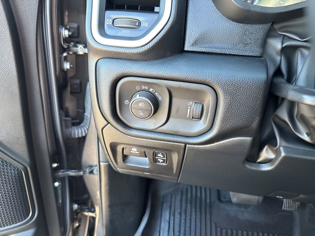 Used 2022 RAM 1500 Lone Star image 28