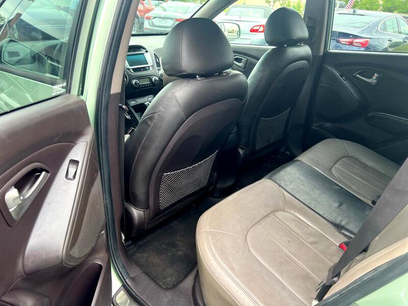Used 2010 Hyundai Tucson Limited w/ Premium Pkg 4 image 13