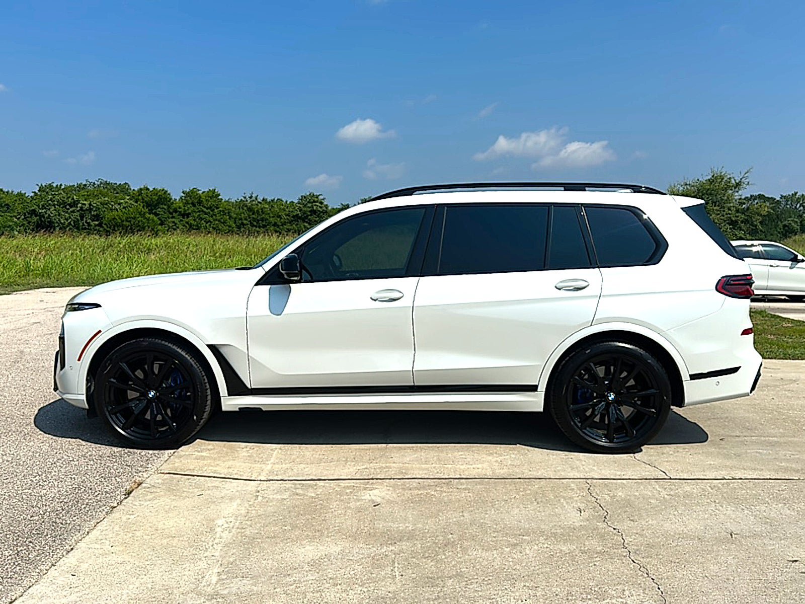 Used 2025 BMW X7 M60i AWD/4WD image 5