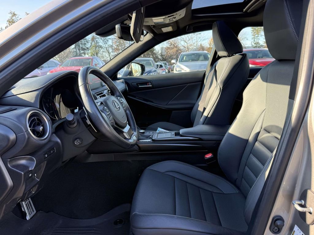 Used 2022 Lexus IS 350 F Sport image 13