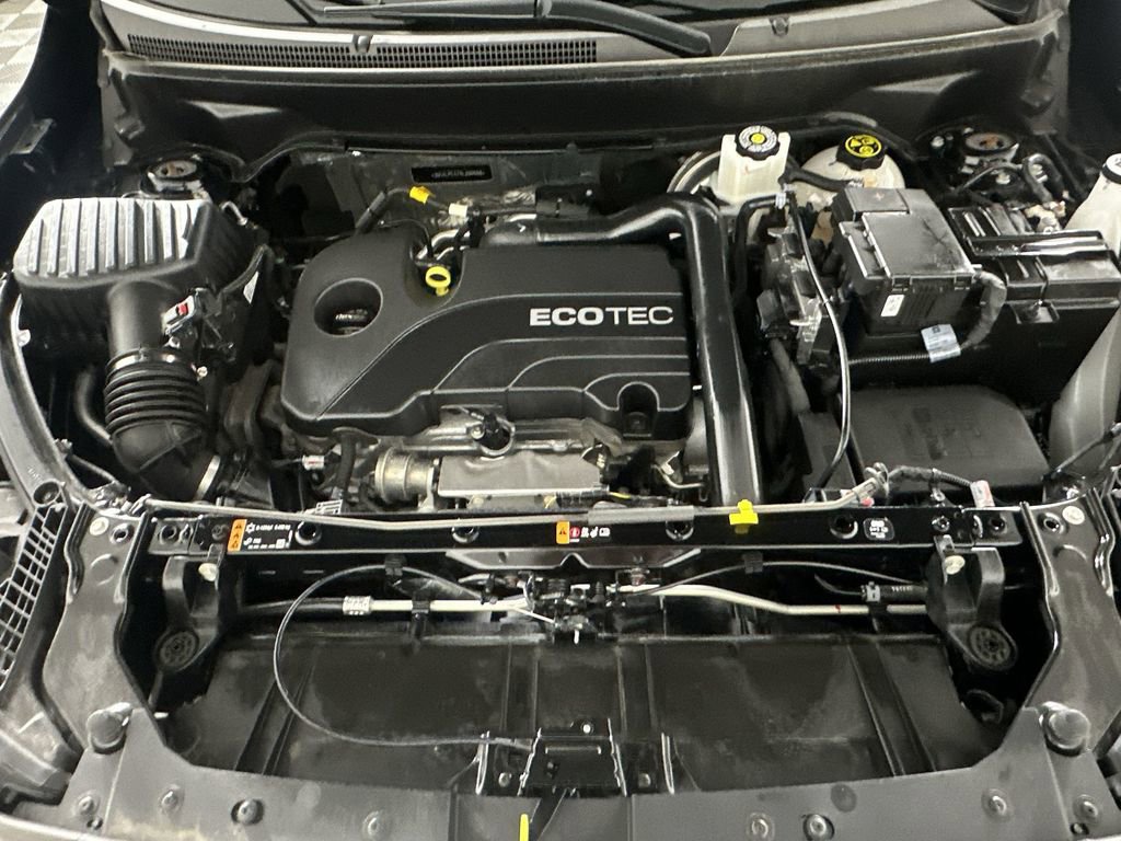 Used 2022 GMC Terrain SLT image 30