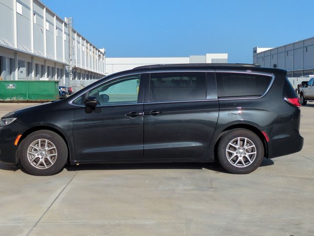 Used 2022 Chrysler Pacifica Touring-L FWD image 9