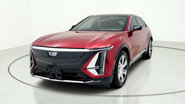 Used 2024 Cadillac Lyriq Tech w/ LPO, Floor Liner Package AWD/4WD image 3