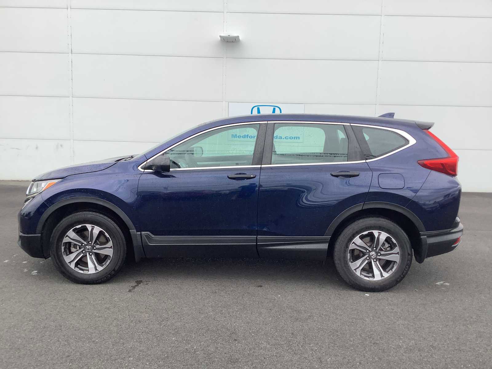 Used 2018 Honda CR-V LX image 3