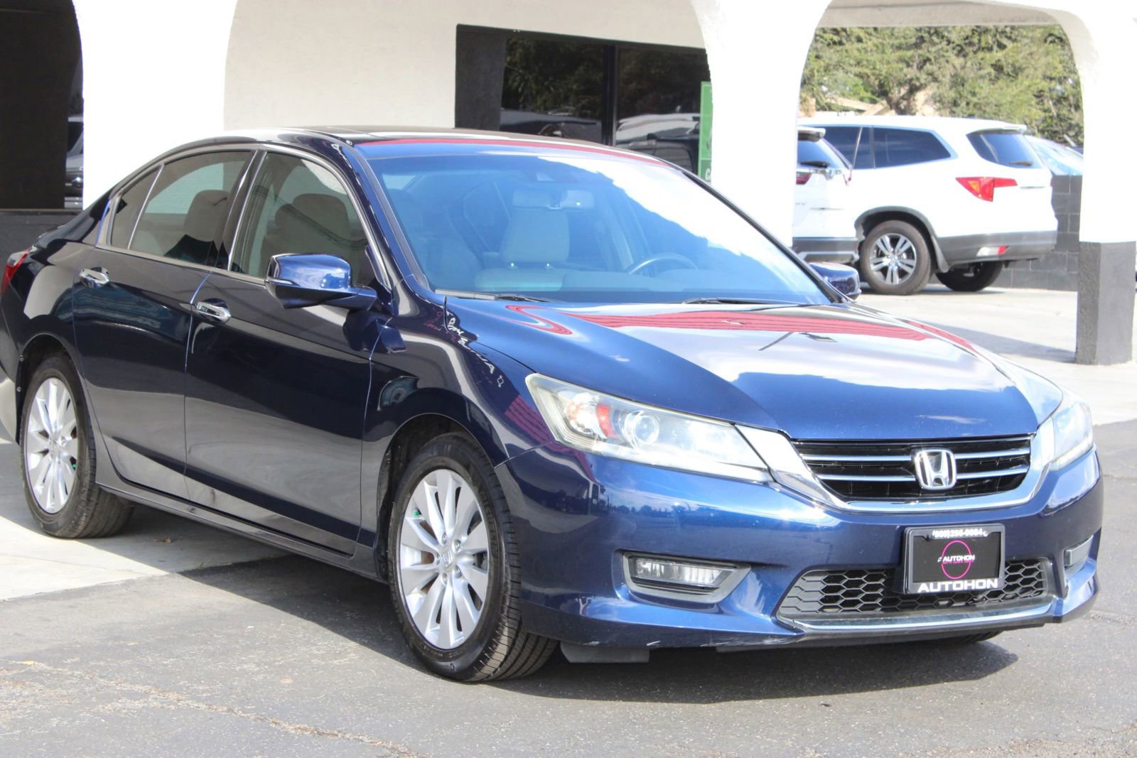 Used 2014 Honda Accord EX-L image 2