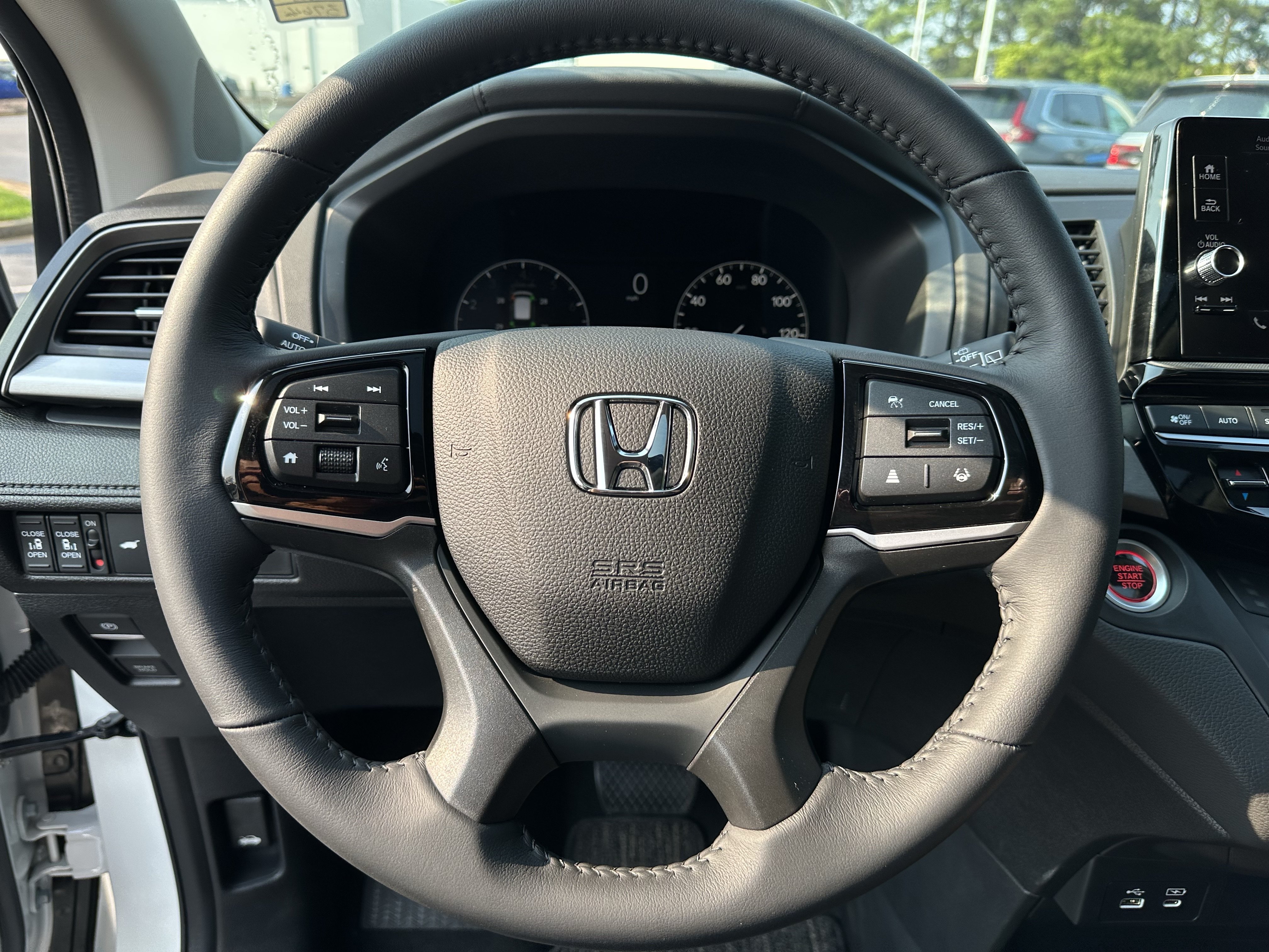 Used 2026 Honda Odyssey EX-L image 6