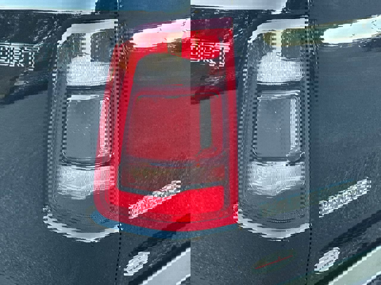 Used 2023 RAM 1500 Laramie image 7