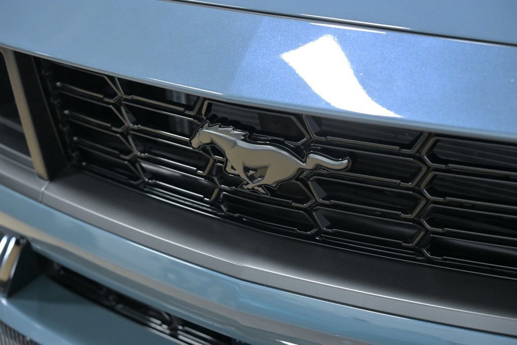 Used 2025 Ford Mustang Dark Horse w/ Security Package RWD image 4