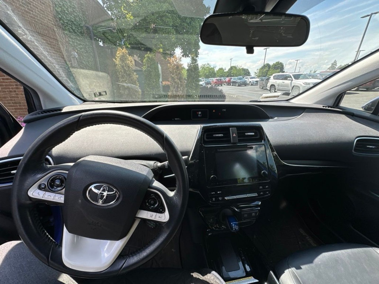 Used 2017 Toyota Prius Three Touring FWD image 6