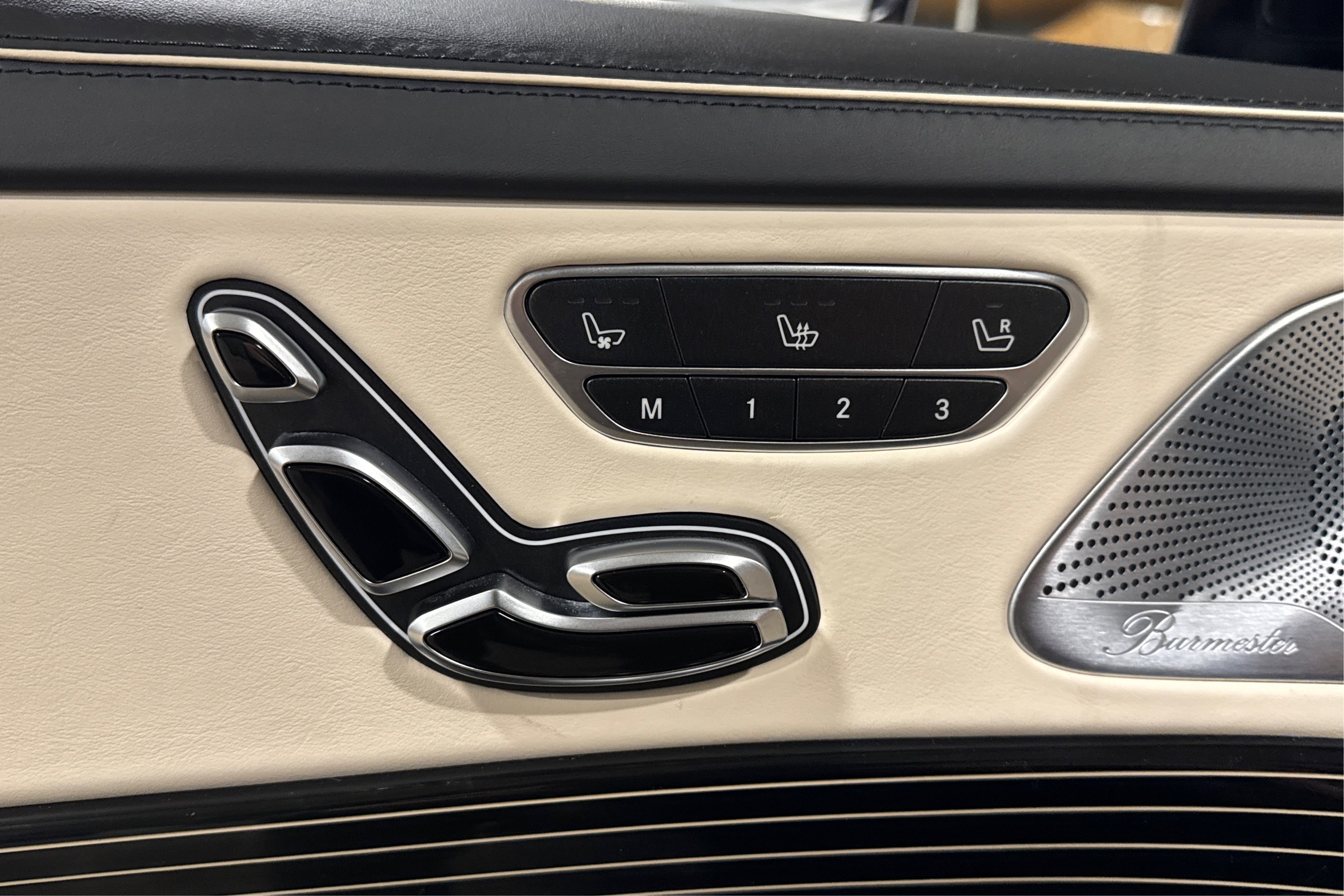 Used 2018 Mercedes-Benz S 560 S 560 AWD image 18