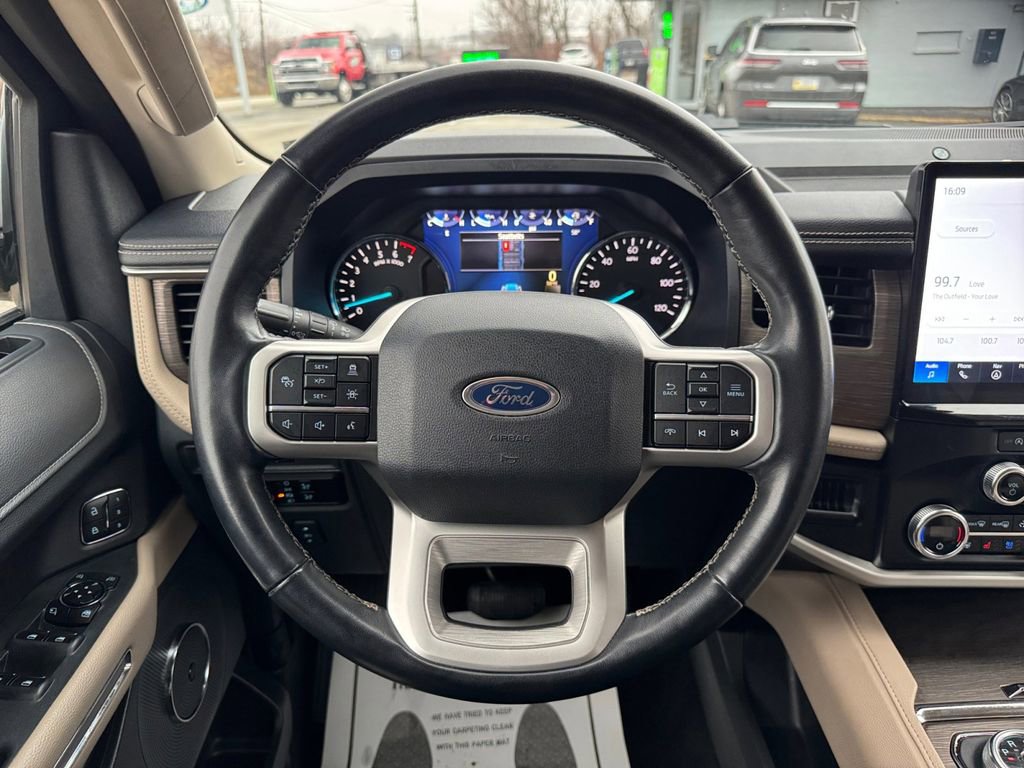 Used 2024 Ford Expedition Max Limited image 15